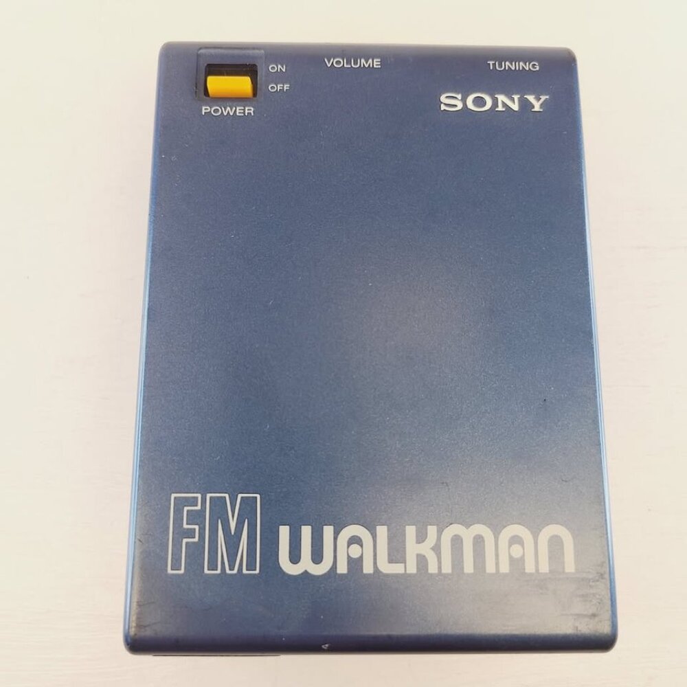 VINTAGE SONY FM RADIO WALKMAN SRF-40W BLUE